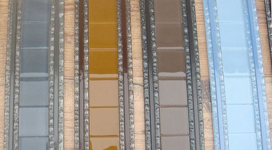 玻璃踢腳線(xiàn).png 玻璃踢腳線(xiàn).png